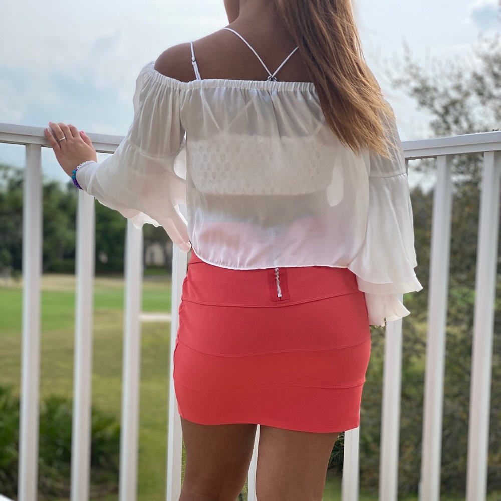 Off Shoulder Blouse - Picture 3 of 3